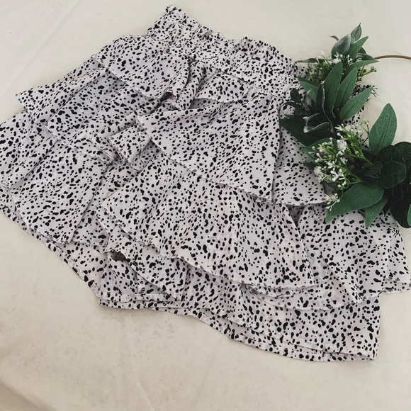 Ruffled skort - Picture 2 of 3